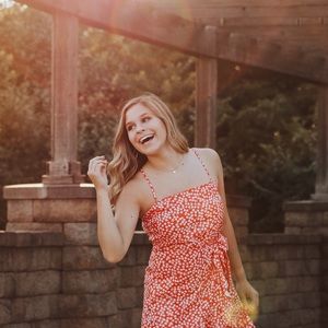 Meet your Posher, Caroline